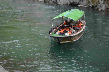 Круиз по Обокэ Oboke Sightseeing Boat Cruise