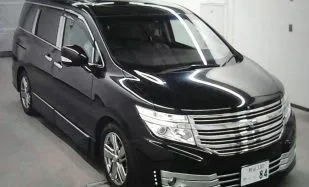 Минивэн в коже NISSAN ELGRAND