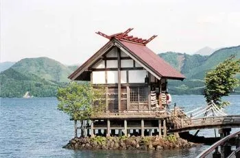 Озеро Тадзава Tazawa Lake