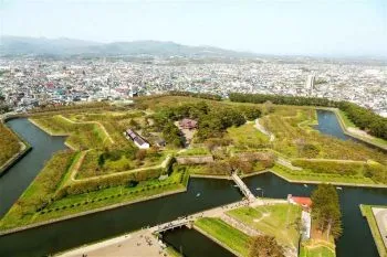 Парк (бывшая крепость) Горёкаку Goryokaku Park (Fortress)