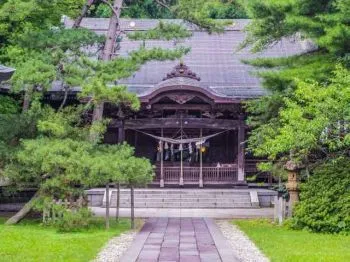 Храм Иятака Iyataka Shrine